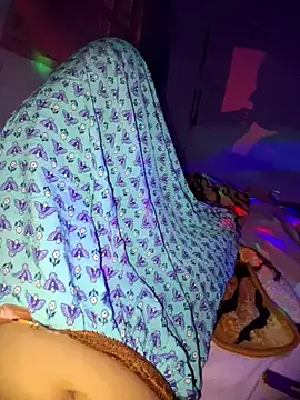 japosamel online show from 04/12/26, 08:34