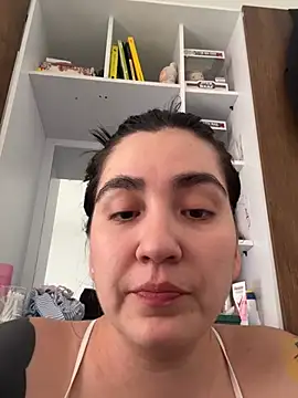 Snapshot of KathiaJenner chatting on 03/11/26, 06:46 KathiaJenner online show from 03/11/26, 06:46