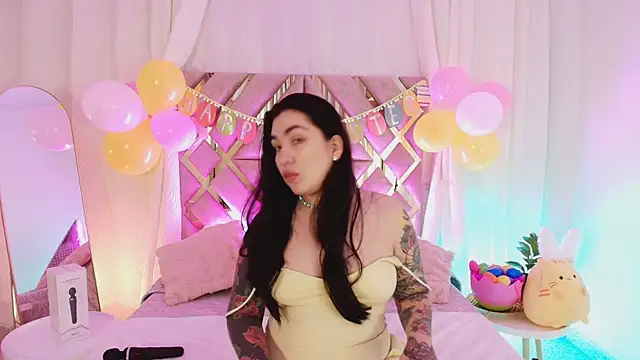 Snapshot of KathiaJenner chatting on 03/28/26, 11:33 KathiaJenner online show from 03/28/26, 11:33