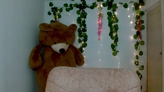 Snapshot of princess1609 chatting on 03/04/26, 01:19 princess1609 online show from 03/04/26, 01:19