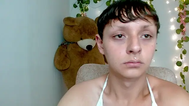 Snapshot of princess1609 chatting on 02/16/26, 01:10 princess1609 online show from 02/16/26, 01:10