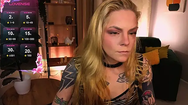 Snapshot of cherrie_sherry chatting on 02/26/26, 09:26 cherrie sherry online show from 02/26/26, 09:26