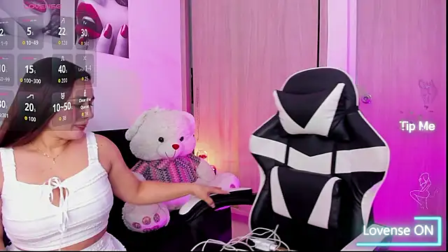 saray mendozaa online show from 03/05/26, 08:05