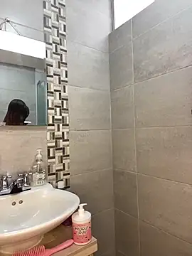 saray mendozaa online show from 02/15/26, 06:07