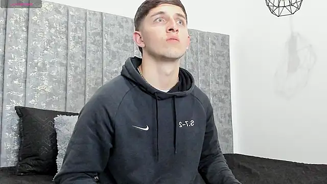 Calvin Hunter online show from 03/11/26, 02:49