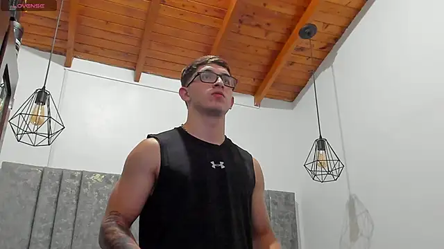 Calvin Hunter online show from 04/16/26, 02:12