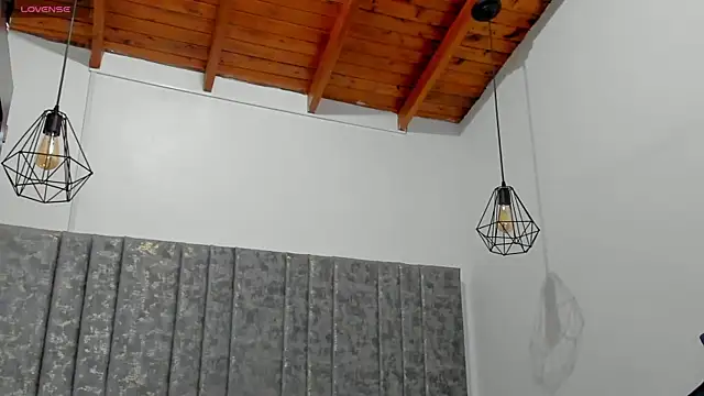 Calvin Hunter online show from 04/24/26, 02:02