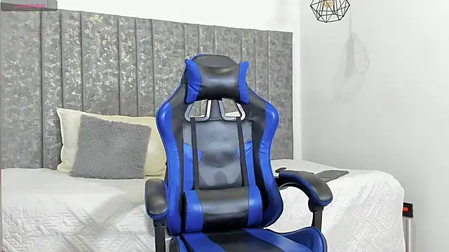 Calvin Hunter online show from 05/16/26, 12:42