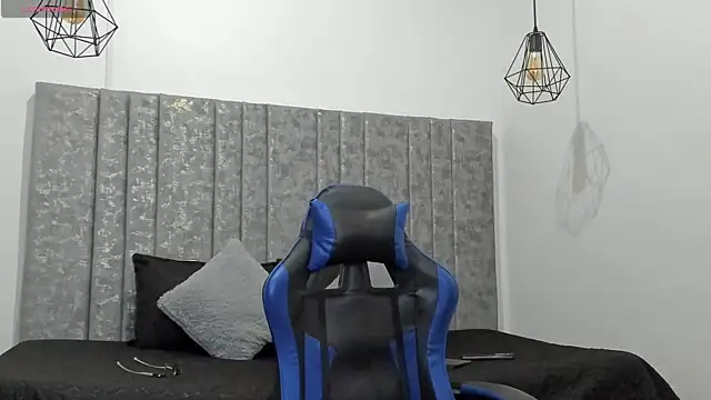 Calvin Hunter online show from 04/09/26, 02:02