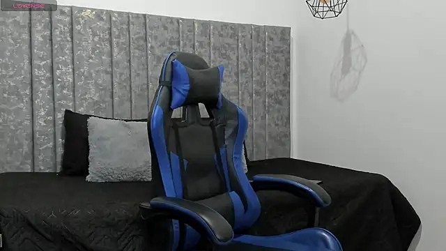 Calvin Hunter online show from 04/14/26, 02:49