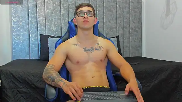 Calvin Hunter online show from 04/12/26, 10:02