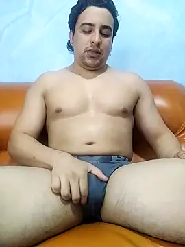 Snapshot of AxelWhitte chatting on 02/23/26, 06:08 AxelWhitte online show from 02/23/26, 06:08