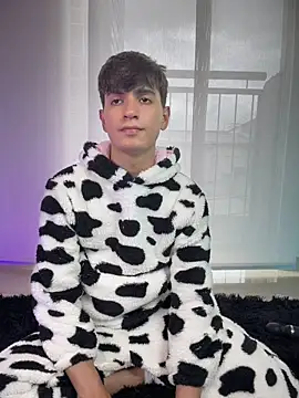 Naim TheKing online show from 04/08/26, 08:32