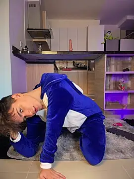 Naim TheKing online show from 04/14/26, 02:44