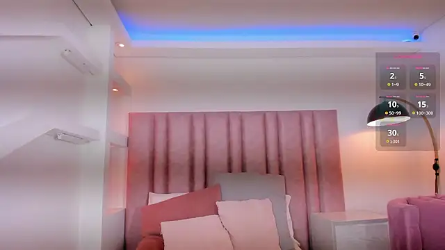 Im LunaLuxe online show from 02/27/26, 08:19