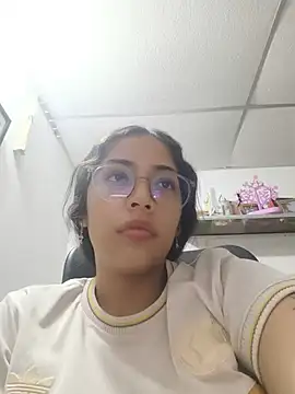 cristal adams11 online show from 07/08/26, 03:51