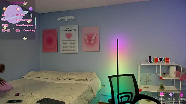 naomi campell online show from 02/28/26, 11:43