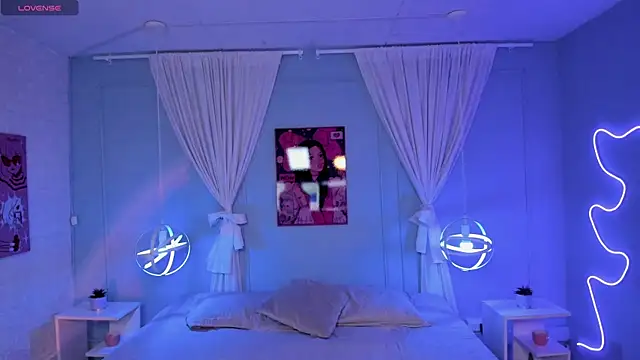 naomi campell online show from 04/08/26, 07:37