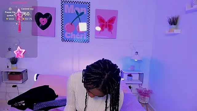 naomi campell online show from 04/09/26, 07:42