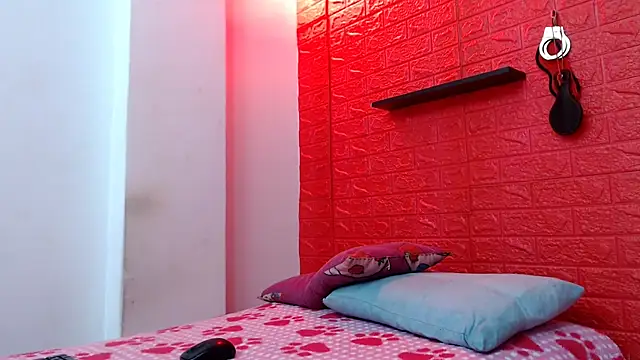 juliette18rose online show from 02/13/26, 07:14