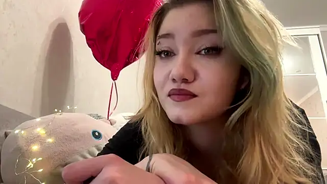 LisaCristmas online show from 01/17/26, 01:58