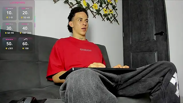 Maxxx bigcockx online show from 04/13/26, 04:05