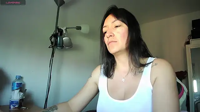 Yulian Milf online show from 04/26/26, 08:00