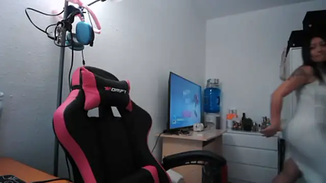 Yulian Milf online show from 03/11/26, 05:18