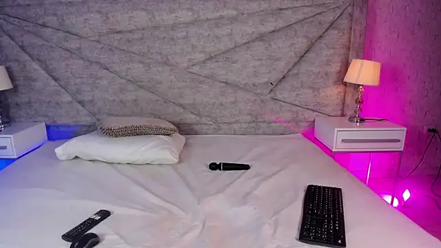 RousSweet- online show from 03/19/26, 09:48