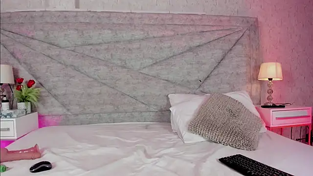 RousSweet- online show from 02/28/26, 09:25