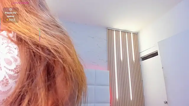 abril snow online show from 03/02/26, 08:16