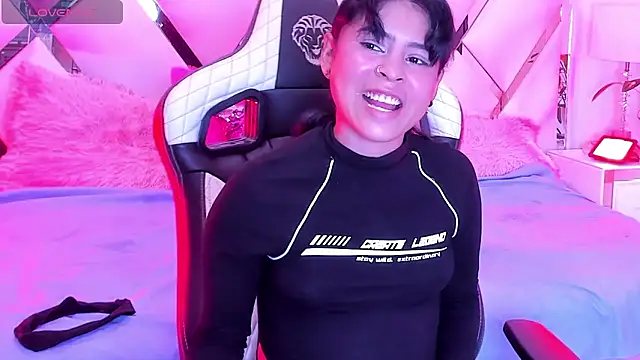 tatiana  ayala online show from 02/25/26, 03:51