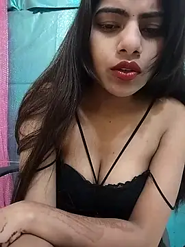 Snapshot of Alisha_Babyy chatting on 02/13/26, 04:34 Alisha Babyy online show from 02/13/26, 04:34