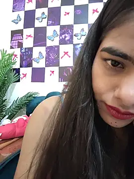 Snapshot of Alisha_Babyy chatting on 07/14/26, 10:21 Alisha Babyy online show from 07/14/26, 10:21