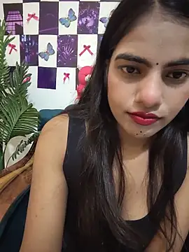 Snapshot of Alisha_Babyy chatting on 06/27/26, 03:56 Alisha Babyy online show from 06/27/26, 03:56