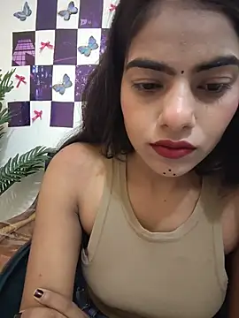 Snapshot of Alisha_Babyy chatting on 07/13/26, 05:07 Alisha Babyy online show from 07/13/26, 05:07
