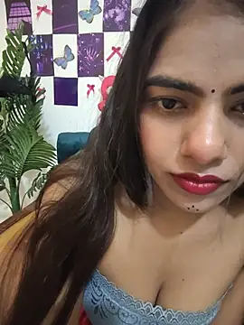 Snapshot of Alisha_Babyy chatting on 06/28/26, 04:19 Alisha Babyy online show from 06/28/26, 04:19