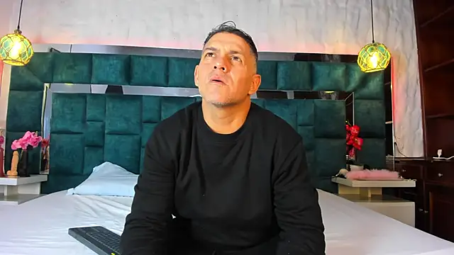 ViceSweet online show from 02/04/26, 05:02