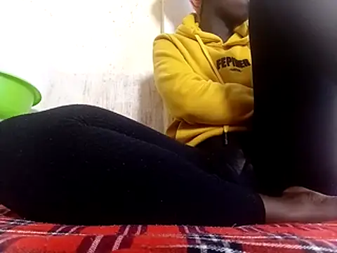 Siyeeey online show from 04/18/26, 04:04