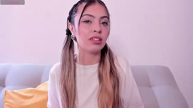 Fernanda aaaa online show from 05/22/26, 02:37