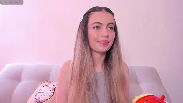Snapshot of Fernanda_aaaa chatting on 07/03/26, 04:02 Fernanda aaaa online show from 07/03/26, 04:02