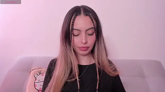 Snapshot of Fernanda_aaaa chatting on 07/04/26, 05:17 Fernanda aaaa online show from 07/04/26, 05:17