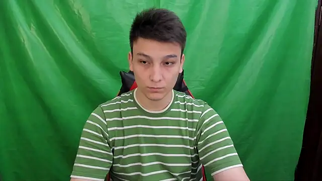 Snapshot of Justin_time111 chatting on 04/12/26, 06:49 Justin time111 online show from 04/12/26, 06:49