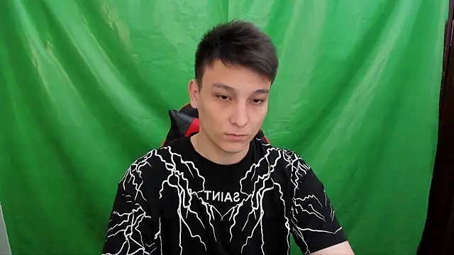 Snapshot of Justin_time111 chatting on 04/13/26, 08:40 Justin time111 online show from 04/13/26, 08:40