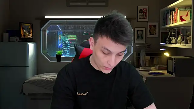 Snapshot of Justin_time111 chatting on 04/08/26, 06:37 Justin time111 online show from 04/08/26, 06:37