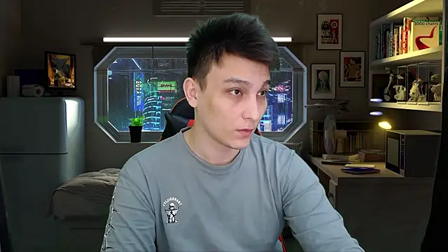 Snapshot of Justin_time111 chatting on 03/18/26, 02:04 Justin time111 online show from 03/18/26, 02:04