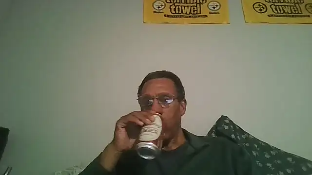 swimmer2496 online show from 02/01/26, 02:54