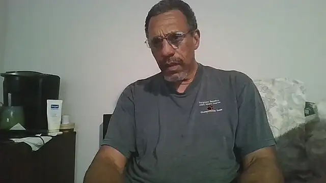 swimmer2496 online show from 03/08/26, 07:11