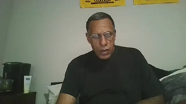 swimmer2496 online show from 04/07/26, 05:31