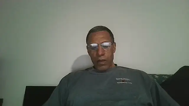 swimmer2496 online show from 04/10/26, 01:34